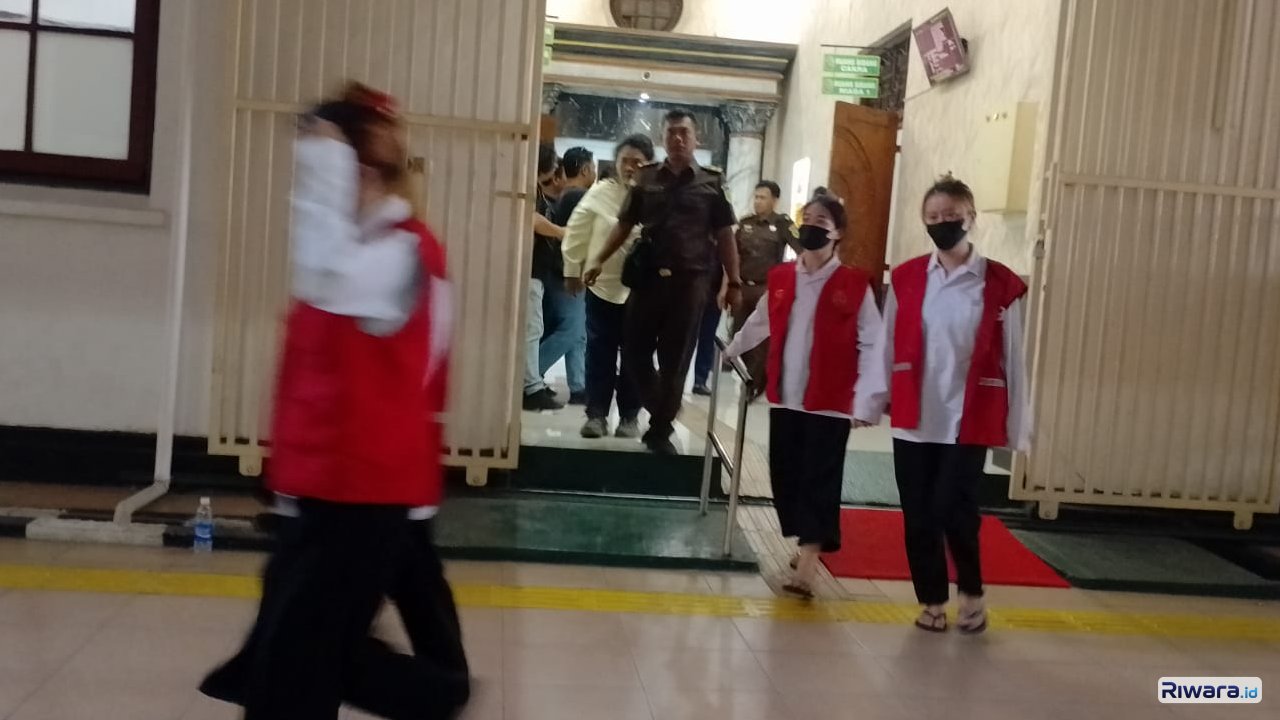 Sebanyak 41 WNA disidang di PN Surabaya terkait perkaran penipuan internasional atau scam